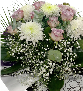 lila gül buketi, beyaz krizantem, tasarım çiçek, mor çiçek